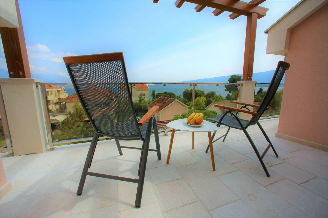 Vila La Vita Del Mare Bijela Bagian luar foto